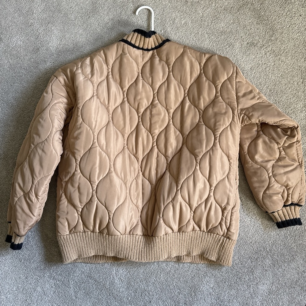 Commense Women’s Tan Quilted Cardigan Sweater Size Medium - Picture 2 of 2